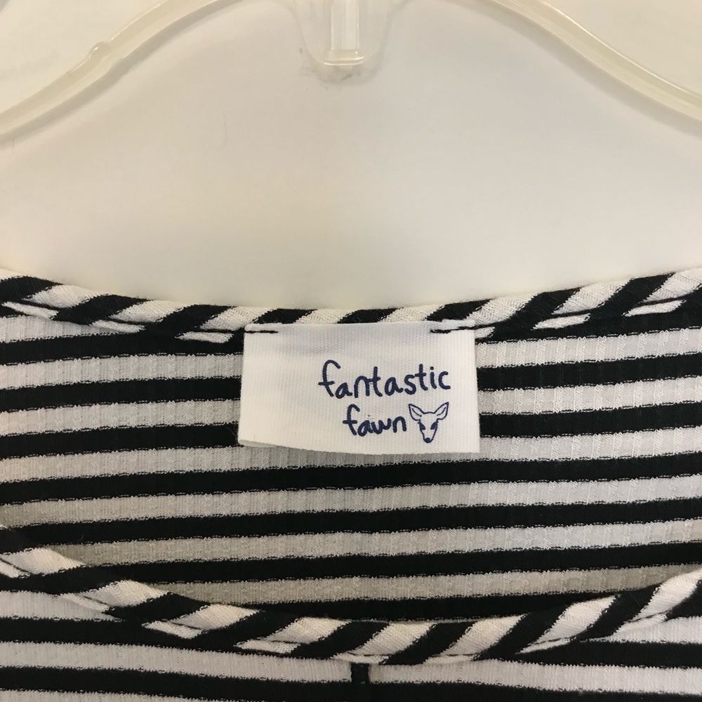 Fantastic Fawn striped Split Back Tee - Picture 3 of 5